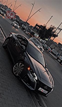 نيسان ألتيما